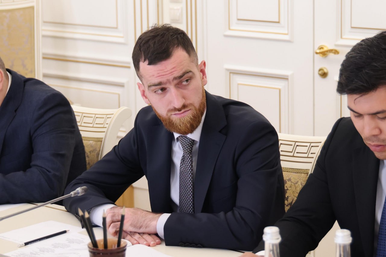 Герой России Темирлан Абуталимов назначен врио министра по национальной политике и делам религий Республики Дагестан