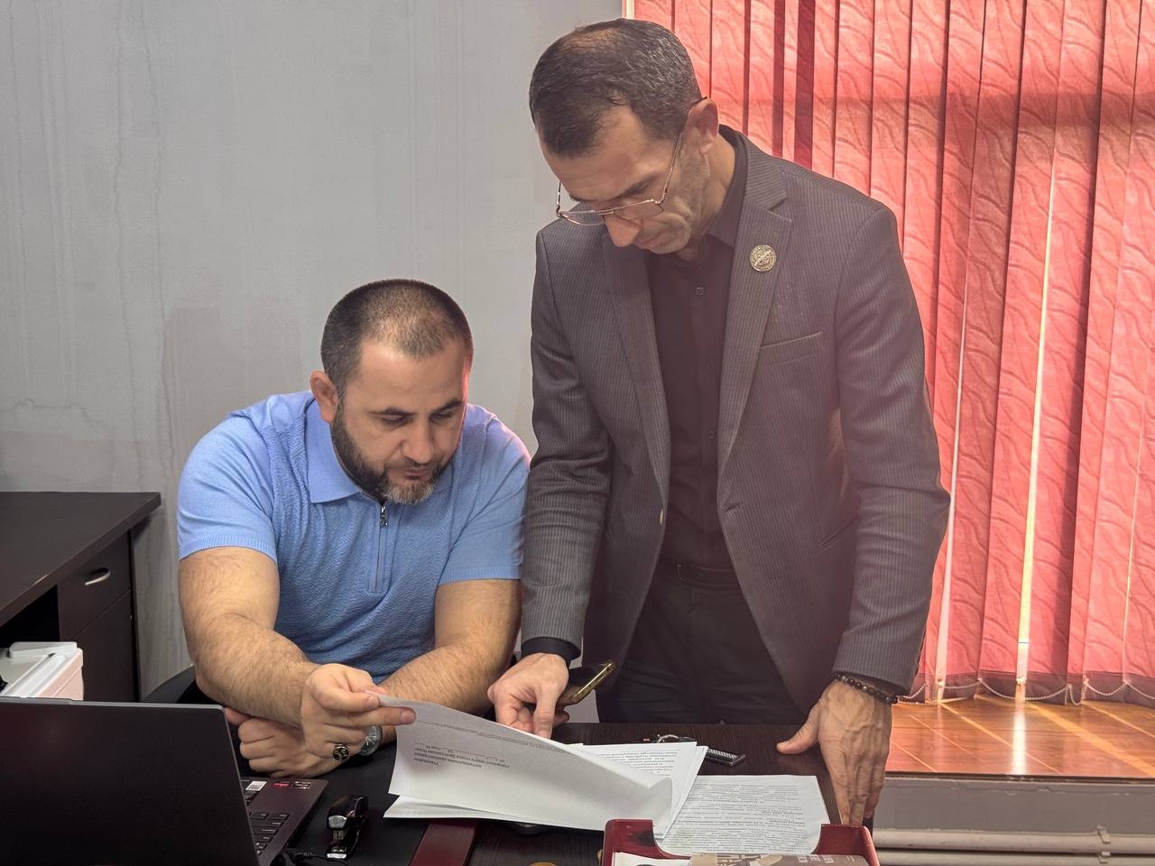 Участник проекта «Доблесть гор» Арсен Абдурахманов ознакомился с работой Управления по спорту, туризму и делам молодежи города Дагестанские Огни.