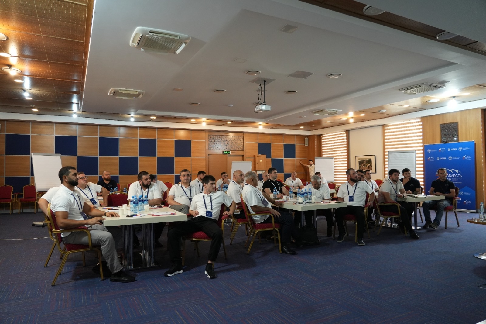 Прокурор Дагестана Виктор Эпп выступил перед участниками проекта первого модуля программы профессиональной подготовки «Государственное и муниципальное управление. Доблесть гор»